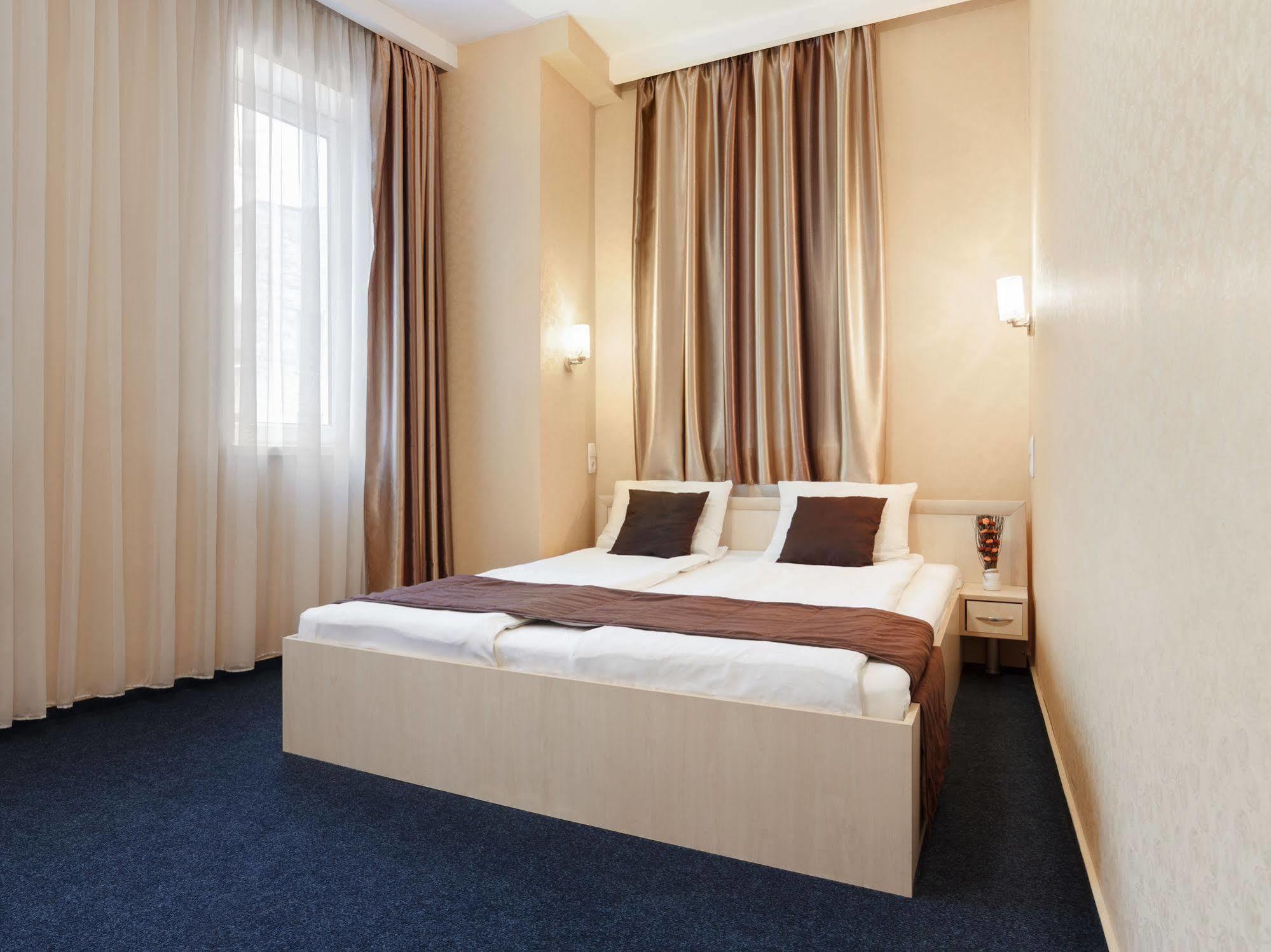 Apart Hotel Asotel Harkiv Exterior foto